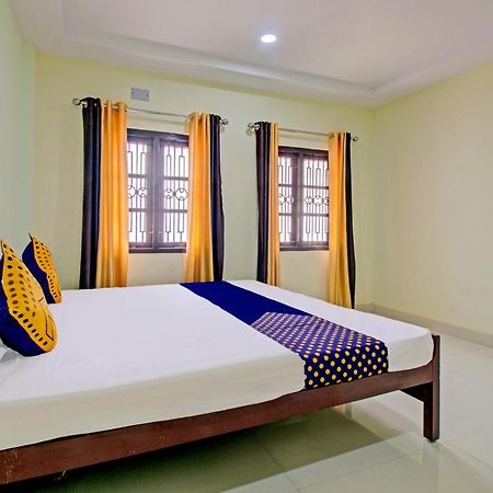 SPOT ON 73862 Jaya Tourist Home Varkala Bagian luar foto