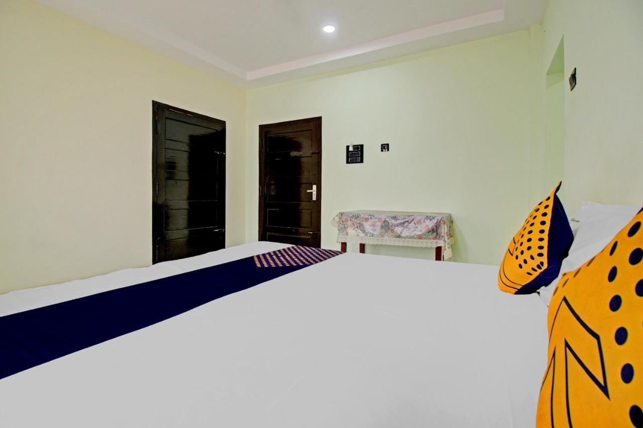 SPOT ON 73862 Jaya Tourist Home Varkala Bagian luar foto