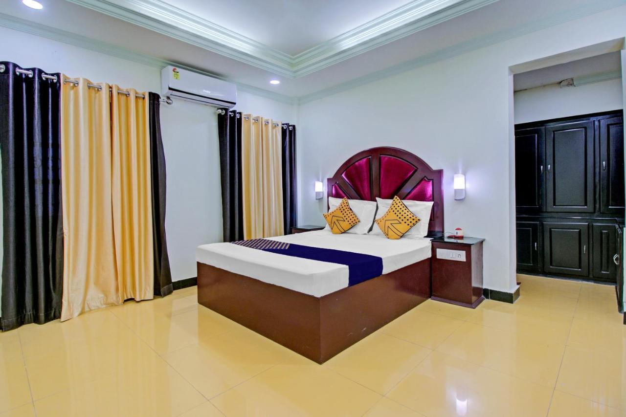 SPOT ON 73862 Jaya Tourist Home Varkala Bagian luar foto