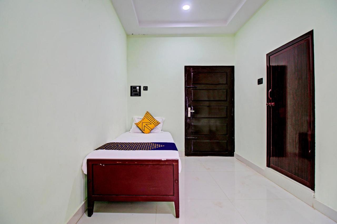 SPOT ON 73862 Jaya Tourist Home Varkala Bagian luar foto