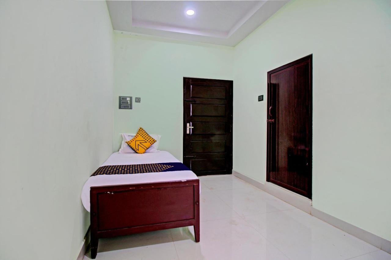 SPOT ON 73862 Jaya Tourist Home Varkala Bagian luar foto